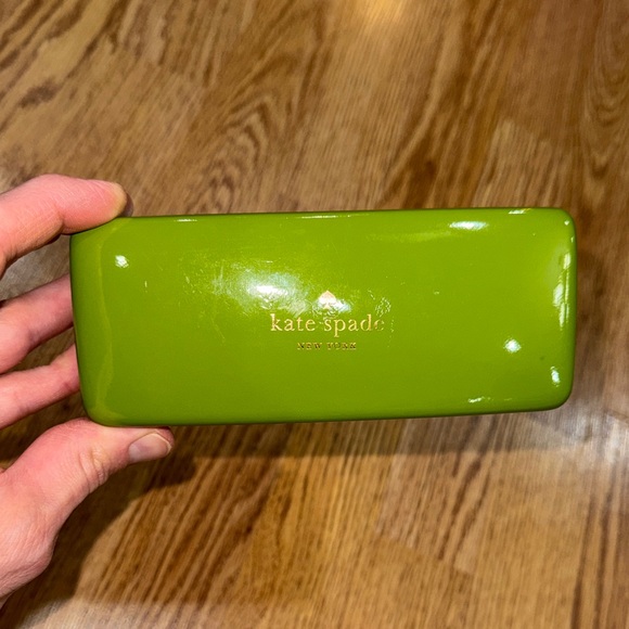 kate spade Accessories - NEW Kate spade New York green blue hard shell glasses case holder with wipe